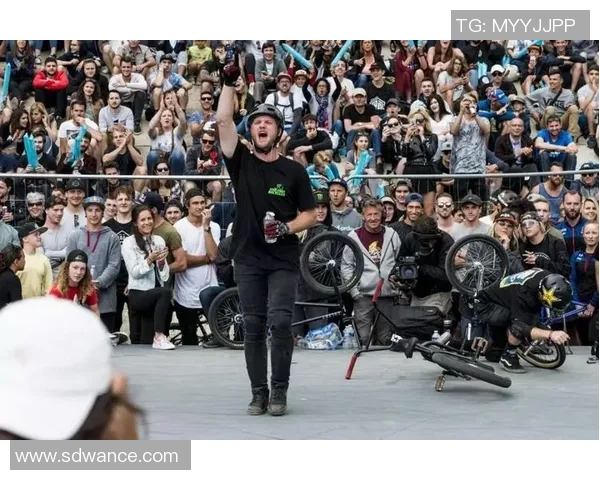 西安极限运动队在嘉年华中的默契配合与精彩表现全解析